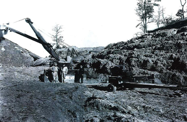 First Mining Drill And Shovel 01